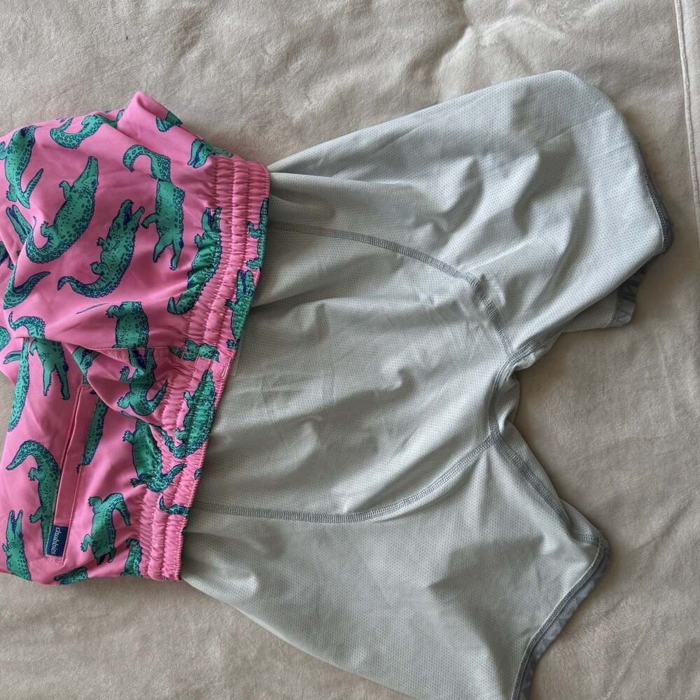 Chubbies Pink Alligator Print 7" Inseam Swim Trunks with Compression Liner Sz L - Picture 3 of 6
